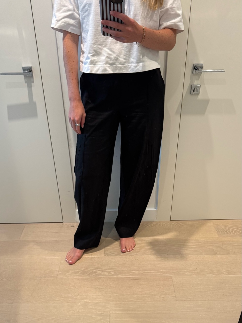 Vince Linen Cargo Pants in Black